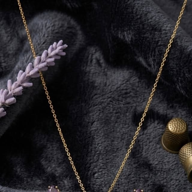 Violet Curve pendant